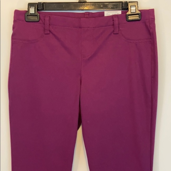 JC Penney Women’s Back Pockets Leggings Large - Picture 2 of 9